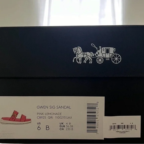 Coach Women's Pink Sandals
Size 6 - Picture 5 of 5